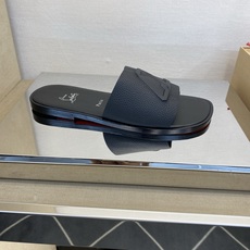 ⚠️【C L】⚠️路铂廷红底鞋⚠️男士皮底拖鞋⚠️正码:39 -44,38,45,46订做⚠最新经典红底 ⚠️【C L】⚠️路铂廷红底鞋⚠️男士皮底拖鞋⚠️正码:39 -44,38,45,46订做⚠最新经典红底