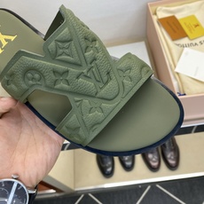 ⚠️【L *V】⚠️高品质,顶尖工艺品⚠️男士皮底拖鞋⚠️正码:38 -45,46,47,订做⚠最新经典 ⚠️【L *V】⚠️高品质,顶尖工艺品⚠️男士皮底拖鞋⚠️正码:38 -45,46,47,订做⚠最新经典