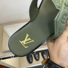 ⚠️【L *V】⚠️高品质,顶尖工艺品⚠️男士皮底拖鞋⚠️正码:38 -45,46,47,订做⚠最新经典 ⚠️【L *V】⚠️高品质,顶尖工艺品⚠️男士皮底拖鞋⚠️正码:38 -45,46,47,订做⚠最新经典