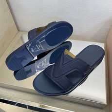 ⚠️【L *V】⚠️高品质,顶尖工艺品⚠️男士皮底拖鞋⚠️正码:38 -45,46,47,订做⚠最新经典 ⚠️【L *V】⚠️高品质,顶尖工艺品⚠️男士皮底拖鞋⚠️正码:38 -45,46,47,订做⚠最新经典