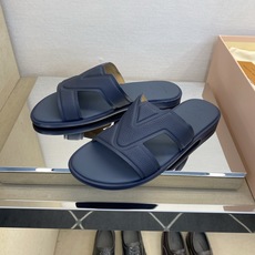 ⚠️【L *V】⚠️高品质,顶尖工艺品⚠️男士皮底拖鞋⚠️正码:38 -45,46,47,订做⚠最新经典 ⚠️【L *V】⚠️高品质,顶尖工艺品⚠️男士皮底拖鞋⚠️正码:38 -45,46,47,订做⚠最新经典