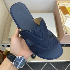 ⚠️【L *V】⚠️高品质,顶尖工艺品⚠️男士皮底拖鞋⚠️正码:38 -45,46,47,订做⚠最新经典 ⚠️【L *V】⚠️高品质,顶尖工艺品⚠️男士皮底拖鞋⚠️正码:38 -45,46,47,订做⚠最新经典