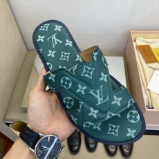 ⚠️【L *V】⚠️高品质,顶尖工艺品⚠️男士拖鞋⚠️正码:38 -45,46,47,订做⚠最新经典L老 ⚠️【L *V】⚠️高品质,顶尖工艺品⚠️男士拖鞋⚠️正码:38 -45,46,47,订做⚠最新经典L老