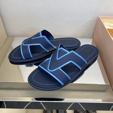 ⚠️【L *V】⚠️高品质,顶尖工艺品⚠️男士拖鞋⚠️正码:38 -45,46,47,订做⚠最新经典L老 ⚠️【L *V】⚠️高品质,顶尖工艺品⚠️男士拖鞋⚠️正码:38 -45,46,47,订做⚠最新经典L老