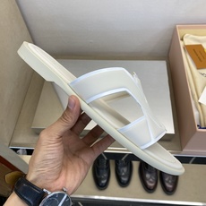 ⚠️【L *V】⚠️高品质,顶尖工艺品⚠️男士拖鞋⚠️正码:38 -45,46,47,订做⚠最新经典L老 ⚠️【L *V】⚠️高品质,顶尖工艺品⚠️男士拖鞋⚠️正码:38 -45,46,47,订做⚠最新经典L老