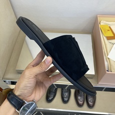 ⚠️【L *V】⚠️高品质,顶尖工艺品⚠️男士拖鞋⚠️正码:38 -45,46,47,订做⚠最新经典L压 ⚠️【L *V】⚠️高品质,顶尖工艺品⚠️男士拖鞋⚠️正码:38 -45,46,47,订做⚠最新经典L压