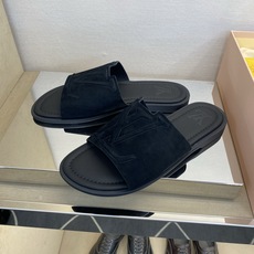 ⚠️【L *V】⚠️高品质,顶尖工艺品⚠️男士拖鞋⚠️正码:38 -45,46,47,订做⚠最新经典L压 ⚠️【L *V】⚠️高品质,顶尖工艺品⚠️男士拖鞋⚠️正码:38 -45,46,47,订做⚠最新经典L压