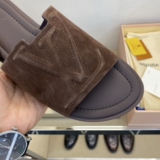⚠️【L *V】⚠️高品质,顶尖工艺品⚠️男士拖鞋⚠️正码:38 -45,46,47,订做⚠最新经典L压 ⚠️【L *V】⚠️高品质,顶尖工艺品⚠️男士拖鞋⚠️正码:38 -45,46,47,订做⚠最新经典L压