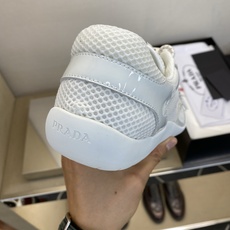 ⚠️【PRA*A】⚠️男士旅游款⚠️正码:39一44(5-10)⚠️经典运动休闲的完美融合鞋款!柔软、轻 ⚠️【PRA*A】⚠️男士旅游款⚠️正码:39一44(5-10)⚠️经典运动休闲的完美融合鞋款!柔软、轻