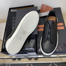 ⚠️【ZEG*N】⚠️Z Z男士运动休闲款⚠️正码:39一44(5-10) (原版胎牛皮摔纹)⚠️杰尼 ⚠️【ZEG*N】⚠️Z Z男士运动休闲款⚠️正码:39一44(5-10) (原版胎牛皮摔纹)⚠️杰尼