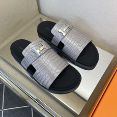 ⚠️【HEM*】⚠️高品质,顶尖工艺品⚠️男士真皮拖鞋⚠️正码:39-44(4一10)⚠同步发售⬆⬆!🐂 ⚠️【HEM*】⚠️高品质,顶尖工艺品⚠️男士真皮拖鞋⚠️正码:39-44(4一10)⚠同步发售⬆⬆!🐂
