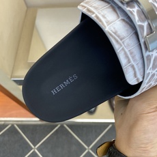 ⚠️【HEM*】⚠️高品质,顶尖工艺品⚠️男士真皮拖鞋⚠️正码:39-44(4一10)⚠同步发售⬆⬆!🐂 ⚠️【HEM*】⚠️高品质,顶尖工艺品⚠️男士真皮拖鞋⚠️正码:39-44(4一10)⚠同步发售⬆⬆!🐂