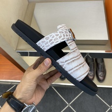 ⚠️【HEM*】⚠️高品质,顶尖工艺品⚠️男士真皮拖鞋⚠️正码:39-44(4一10)⚠同步发售⬆⬆!🐂 ⚠️【HEM*】⚠️高品质,顶尖工艺品⚠️男士真皮拖鞋⚠️正码:39-44(4一10)⚠同步发售⬆⬆!🐂