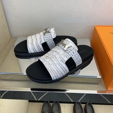 ⚠️【HEM*】⚠️高品质,顶尖工艺品⚠️男士真皮拖鞋⚠️正码:39-44(4一10)⚠同步发售⬆⬆!🐂 ⚠️【HEM*】⚠️高品质,顶尖工艺品⚠️男士真皮拖鞋⚠️正码:39-44(4一10)⚠同步发售⬆⬆!🐂