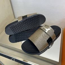 ⚠️【HEM*】⚠️高品质,顶尖工艺品⚠️男士真皮拖鞋⚠️正码:39-44(4一10)⚠同步发售⬆⬆!🐂 ⚠️【HEM*】⚠️高品质,顶尖工艺品⚠️男士真皮拖鞋⚠️正码:39-44(4一10)⚠同步发售⬆⬆!🐂