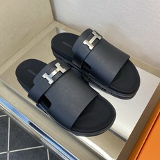 ⚠️【HEM*】⚠️高品质,顶尖工艺品⚠️男士真皮拖鞋⚠️正码:39-44(4一10)⚠同步发售⬆⬆!🐂 ⚠️【HEM*】⚠️高品质,顶尖工艺品⚠️男士真皮拖鞋⚠️正码:39-44(4一10)⚠同步发售⬆⬆!🐂