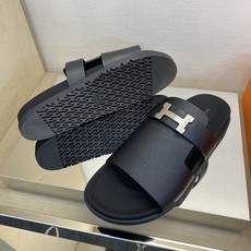 ⚠️【HEM*】⚠️高品质,顶尖工艺品⚠️男士真皮拖鞋⚠️正码:39-44(4一10)⚠同步发售⬆⬆!🐂 ⚠️【HEM*】⚠️高品质,顶尖工艺品⚠️男士真皮拖鞋⚠️正码:39-44(4一10)⚠同步发售⬆⬆!🐂
