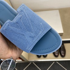 ⚠️【L *V】⚠️高品质,顶尖工艺品⚠️男士拖鞋⚠️正码:38 -45,46,47,订做⚠最新经典L压 ⚠️【L *V】⚠️高品质,顶尖工艺品⚠️男士拖鞋⚠️正码:38 -45,46,47,订做⚠最新经典L压