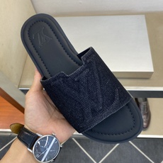⚠️【L *V】⚠️高品质,顶尖工艺品⚠️男士拖鞋⚠️正码:38 -45,46,47,订做⚠最新经典L压 ⚠️【L *V】⚠️高品质,顶尖工艺品⚠️男士拖鞋⚠️正码:38 -45,46,47,订做⚠最新经典L压