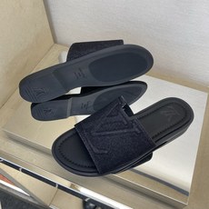⚠️【L *V】⚠️高品质,顶尖工艺品⚠️男士拖鞋⚠️正码:38 -45,46,47,订做⚠最新经典L压 ⚠️【L *V】⚠️高品质,顶尖工艺品⚠️男士拖鞋⚠️正码:38 -45,46,47,订做⚠最新经典L压