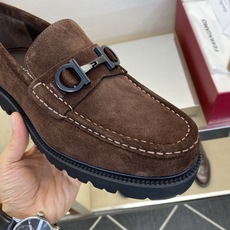 ⚠️【SF】⚠️⚠️经典乐福鞋⚠️码:39-44(6. 5 一9)⚠️最新版本商务乐福皮鞋!一贯品牌代表 ⚠️【SF】⚠️⚠️经典乐福鞋⚠️码:39-44(6. 5 一9)⚠️最新版本商务乐福皮鞋!一贯品牌代表