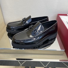 ⚠️【SF】⚠️⚠️经典乐福鞋⚠️码:39-44(6. 5 一9)⚠️最新版本商务乐福皮鞋!一贯品牌代表 ⚠️【SF】⚠️⚠️经典乐福鞋⚠️码:39-44(6. 5 一9)⚠️最新版本商务乐福皮鞋!一贯品牌代表