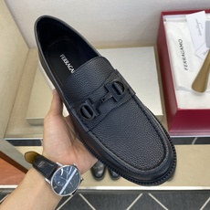 ⚠️【SF】⚠️⚠️经典乐福鞋⚠️码:39-44(6. 5 一9)⚠️最新版本商务乐福皮鞋!一贯品牌代表 ⚠️【SF】⚠️⚠️经典乐福鞋⚠️码:39-44(6. 5 一9)⚠️最新版本商务乐福皮鞋!一贯品牌代表