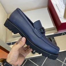 ⚠️【SF】⚠️⚠️经典乐福鞋⚠️码:39-44(6. 5 一9)⚠️最新版本商务乐福皮鞋!一贯品牌代表 ⚠️【SF】⚠️⚠️经典乐福鞋⚠️码:39-44(6. 5 一9)⚠️最新版本商务乐福皮鞋!一贯品牌代表