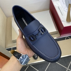 ⚠️【SF】⚠️⚠️经典乐福鞋⚠️码:39-44(6. 5 一9)⚠️最新版本商务乐福皮鞋!一贯品牌代表 ⚠️【SF】⚠️⚠️经典乐福鞋⚠️码:39-44(6. 5 一9)⚠️最新版本商务乐福皮鞋!一贯品牌代表