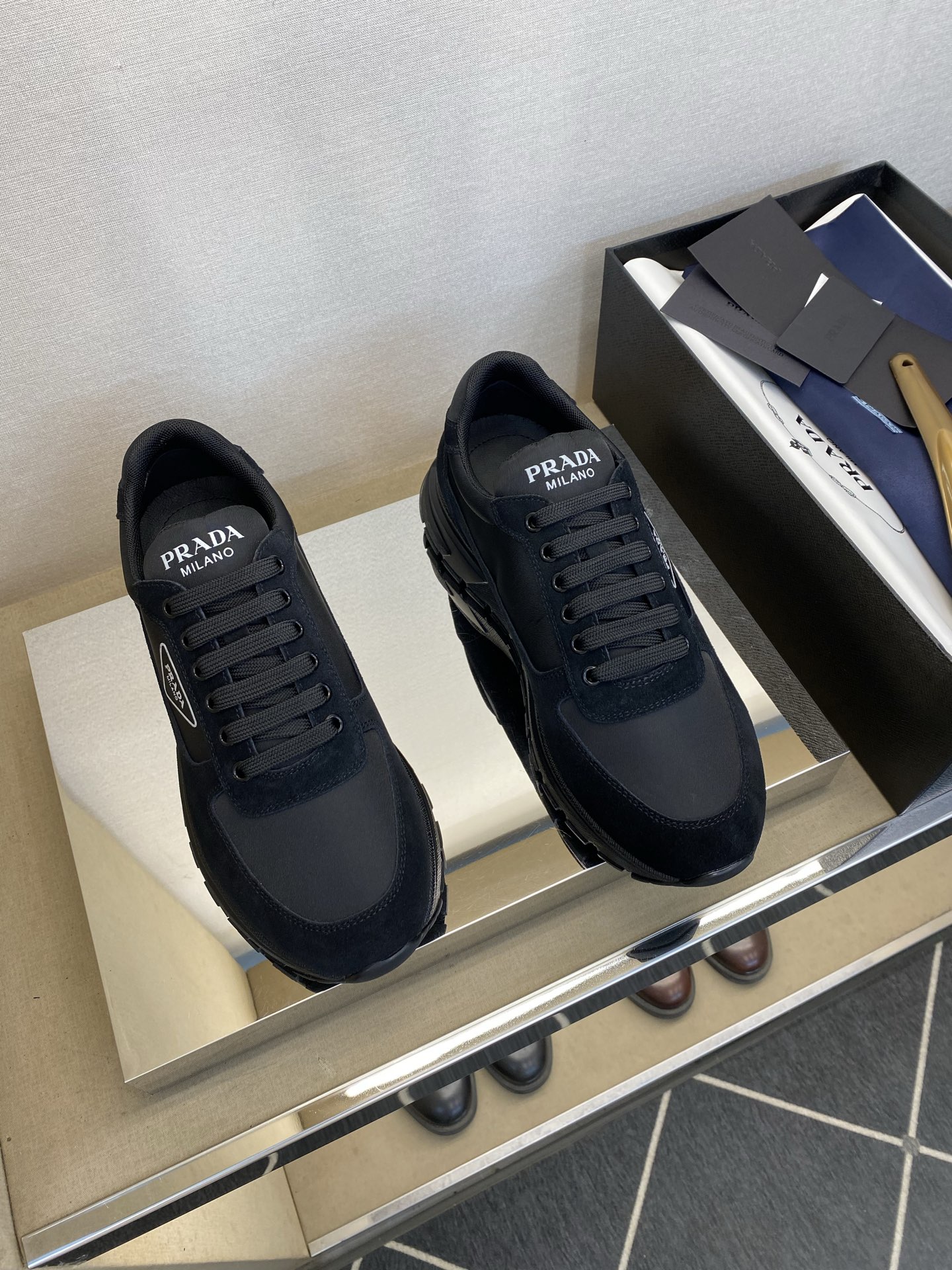 ⚠️【PRA＊】⚠️高品质，四季运动款⚠️男士运动款正码：39一44(5－10）⚠️经典永不过时！独家高