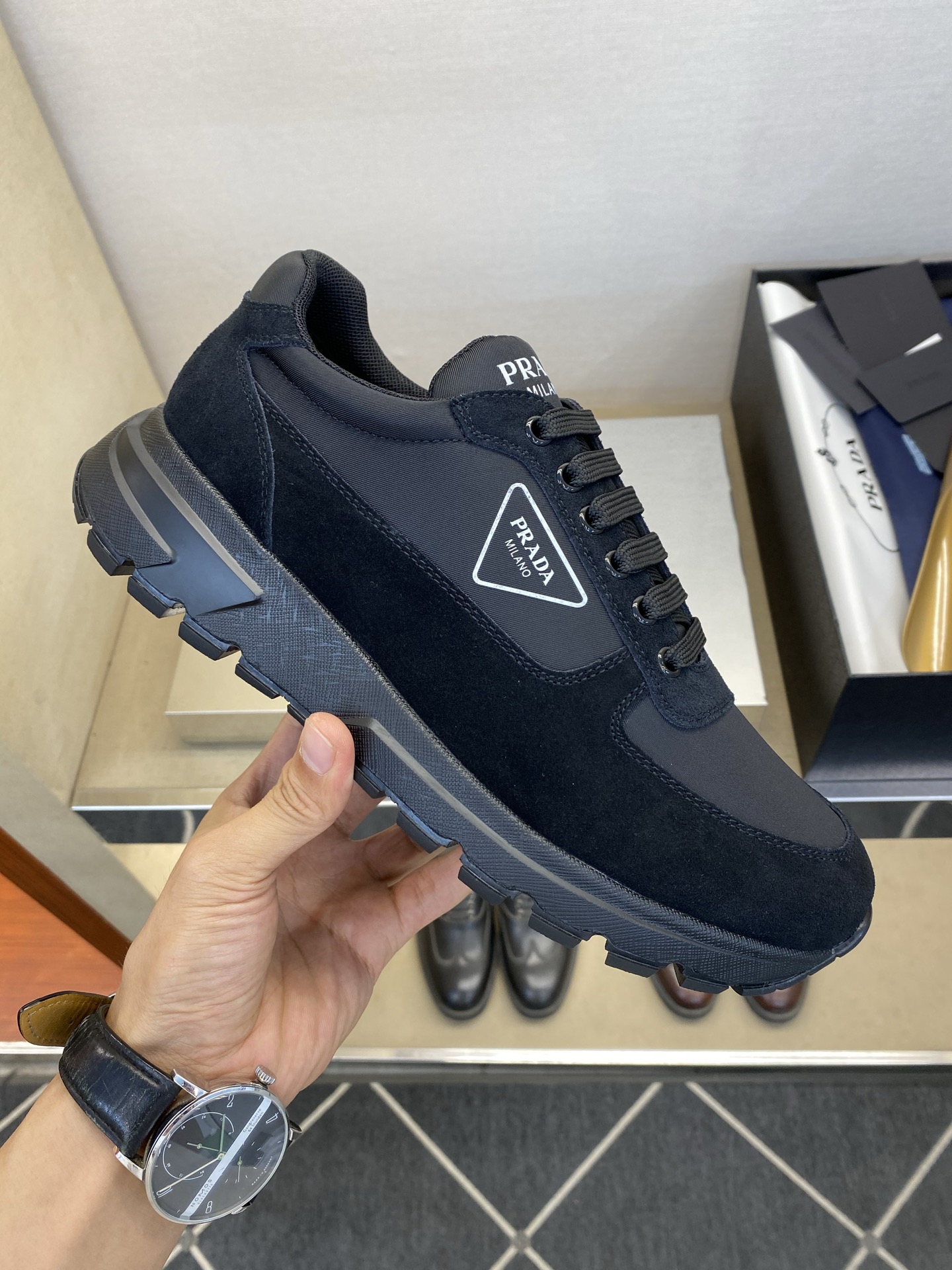 ⚠️【PRA＊】⚠️高品质，四季运动款⚠️男士运动款正码：39一44(5－10）⚠️经典永不过时！独家高
