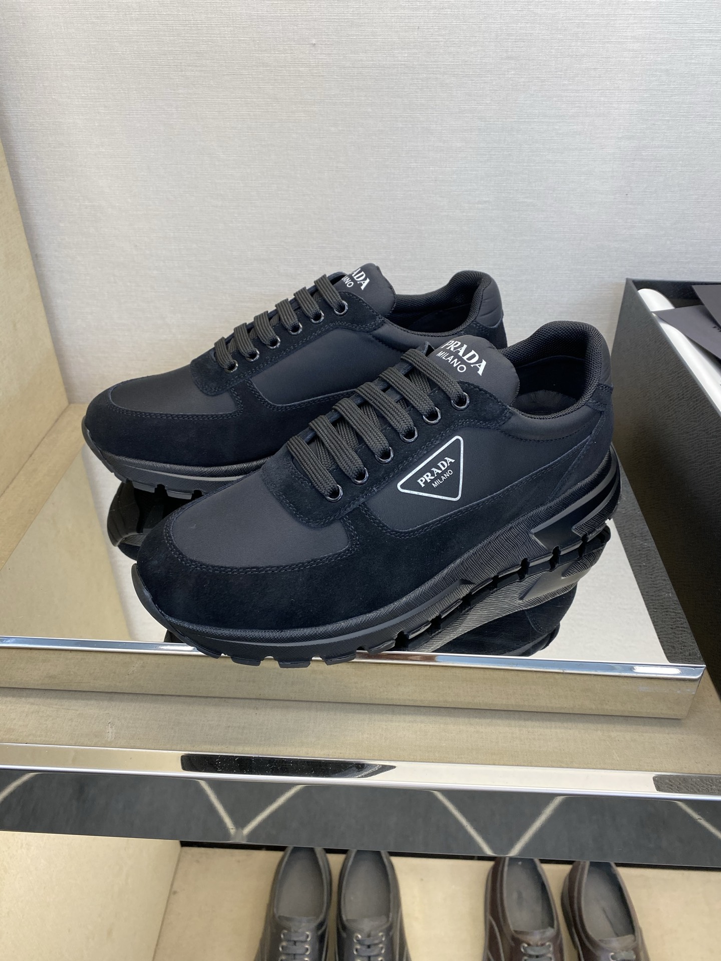 ⚠️【PRA＊】⚠️高品质，四季运动款⚠️男士运动款正码：39一44(5－10）⚠️经典永不过时！独家高