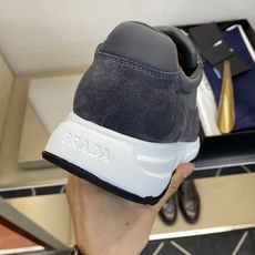 ⚠️【PRA*】⚠️高品质,四季运动款⚠️男士运动款正码:39一44(5-10)⚠️经典永不过时!独家高 ⚠️【PRA*】⚠️高品质,四季运动款⚠️男士运动款正码:39一44(5-10)⚠️经典永不过时!独家高