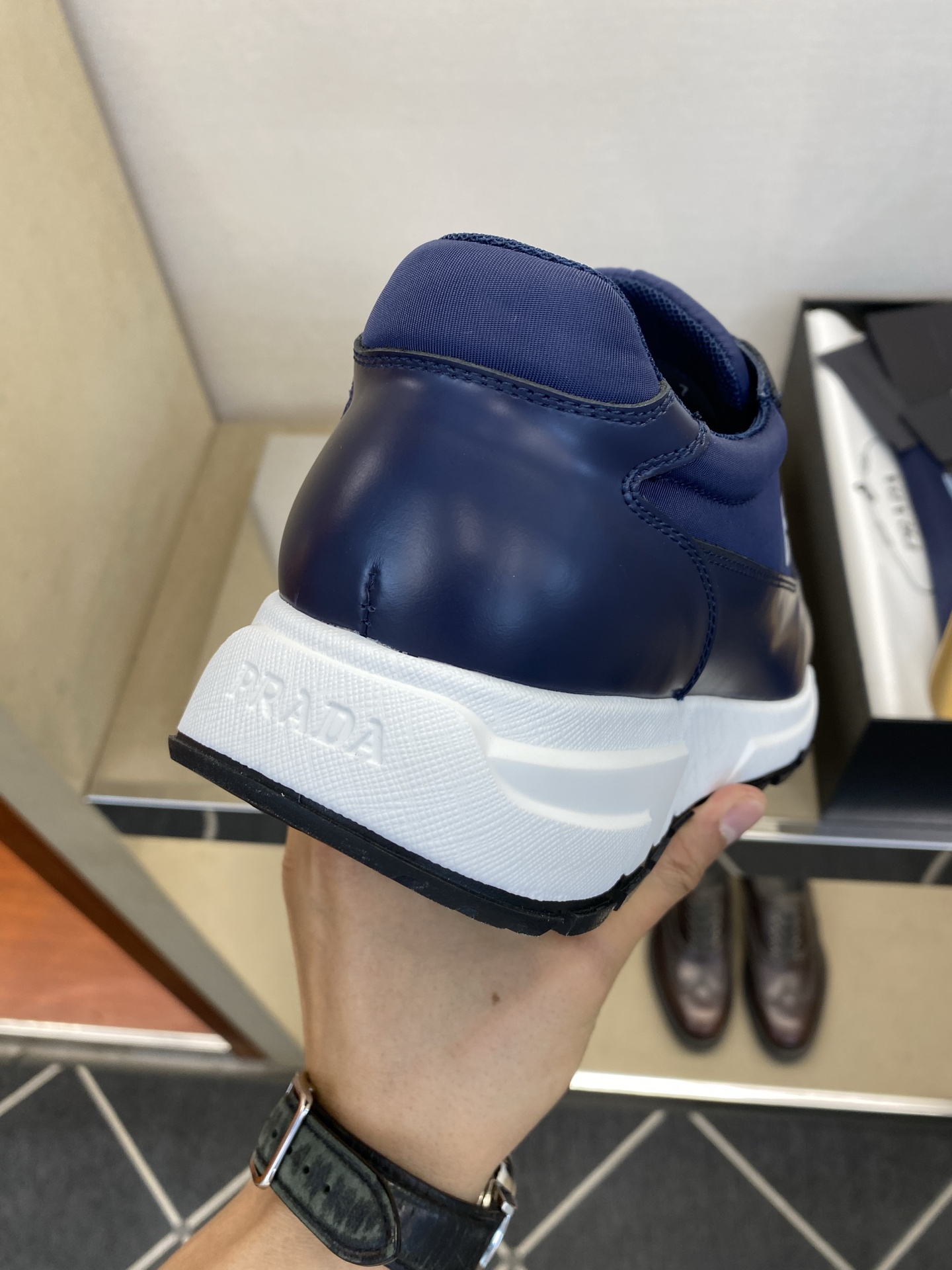 ⚠️【PRA＊】⚠️高品质，四季运动款⚠️男士运动款正码：39一44(5－10）⚠️经典永不过时！独家高