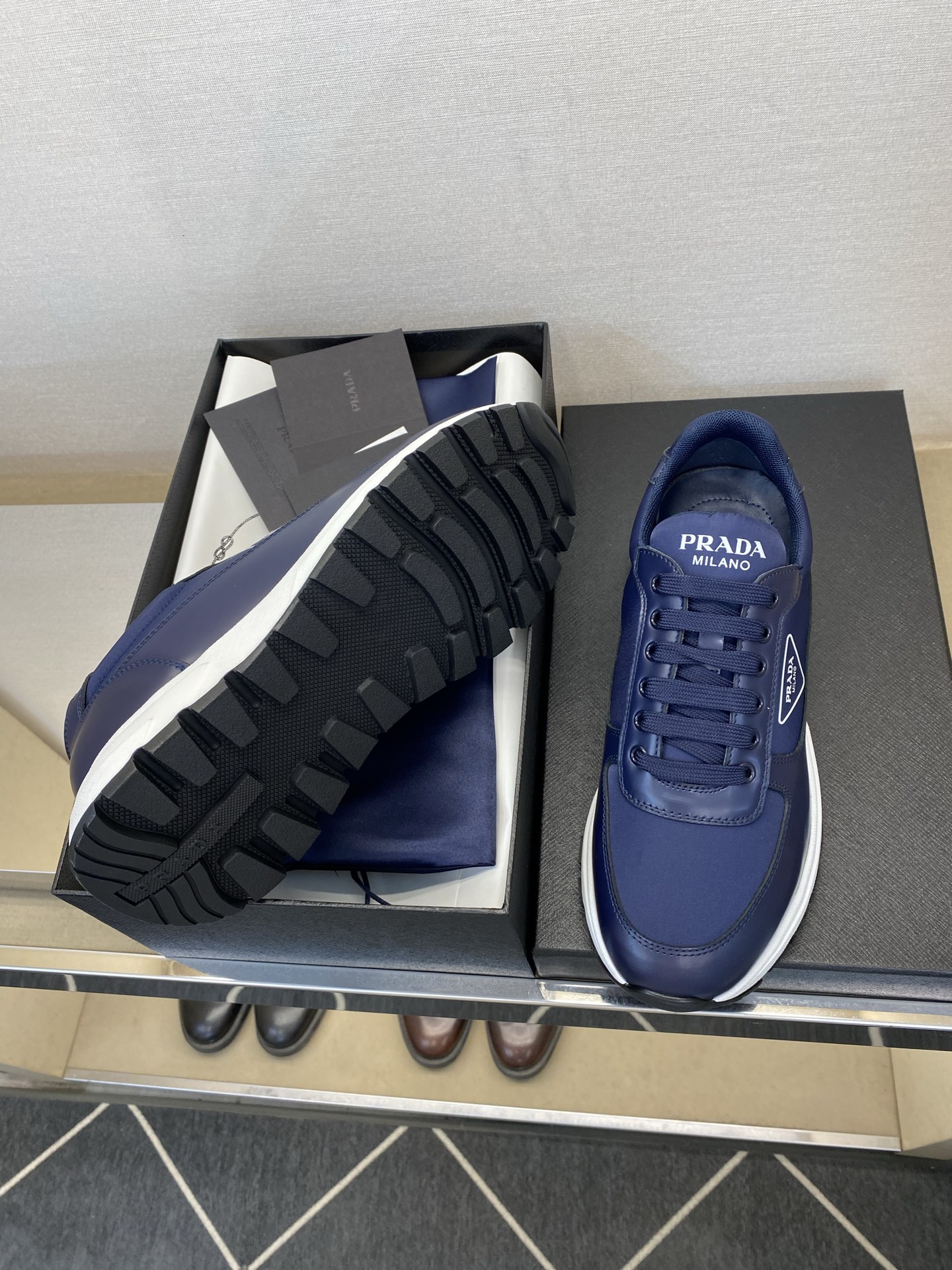 ⚠️【PRA＊】⚠️高品质，四季运动款⚠️男士运动款正码：39一44(5－10）⚠️经典永不过时！独家高