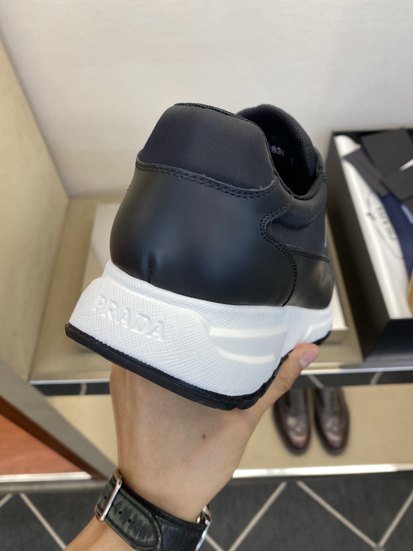 ⚠️【PRA*】⚠️高品质,四季运动款⚠️男士运动款正码:39一44(5-10)⚠️经典永不过时!独家高 ⚠️【PRA*】⚠️高品质,四季运动款⚠️男士运动款正码:39一44(5-10)⚠️经典永不过时!独家高