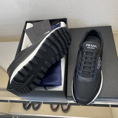 ⚠️【PRA*】⚠️高品质,四季运动款⚠️男士运动款正码:39一44(5-10)⚠️经典永不过时!独家高 ⚠️【PRA*】⚠️高品质,四季运动款⚠️男士运动款正码:39一44(5-10)⚠️经典永不过时!独家高
