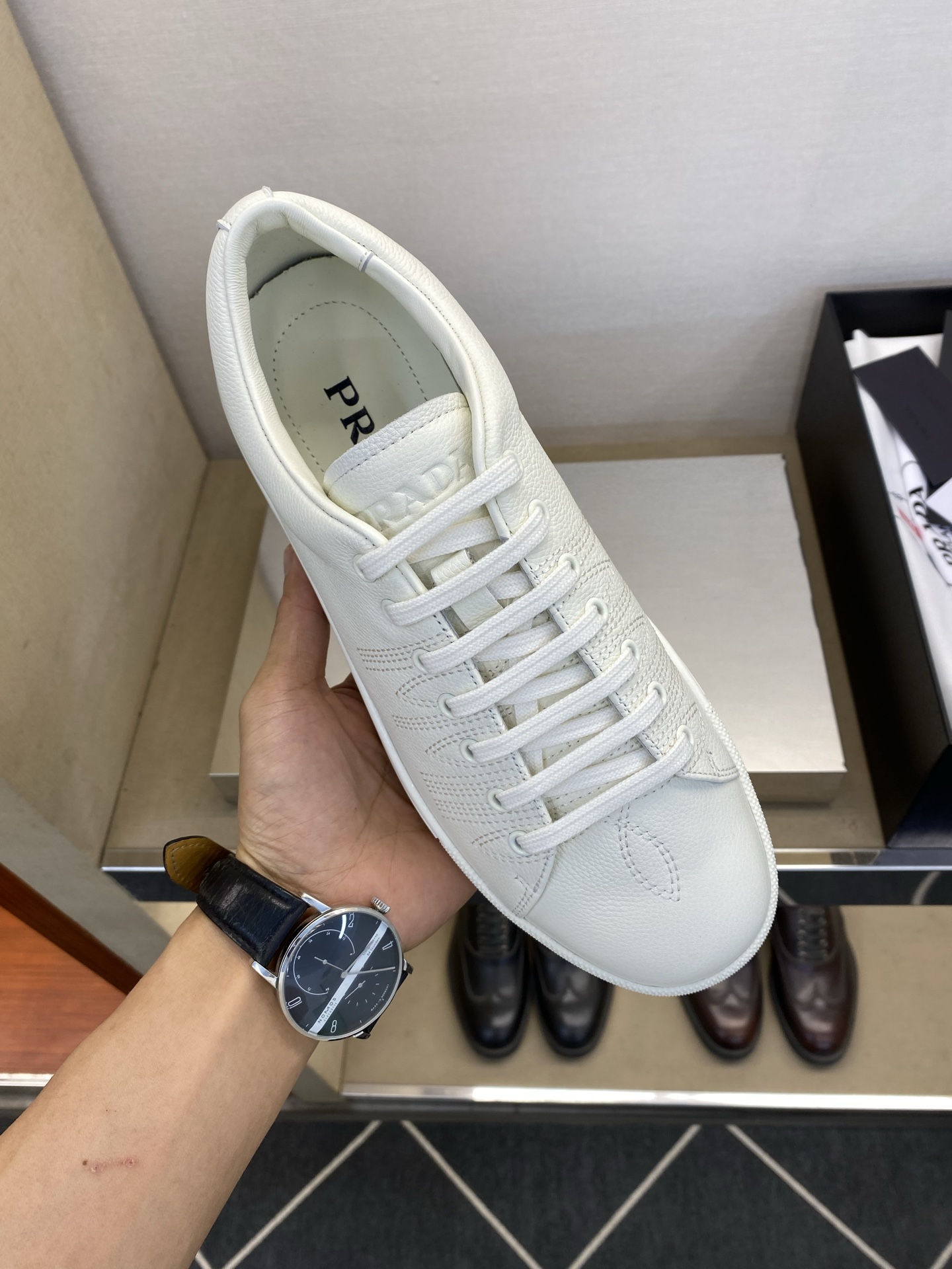⚠️【PRA*A】⚠️顶端工艺,高端品质⚠️男士休闲款⚠️正码:39一44(5-10)⚠️经典时尚休闲度 ⚠️【PRA*A】⚠️顶端工艺,高端品质⚠️男士休闲款⚠️正码:39一44(5-10)⚠️经典时尚休闲度