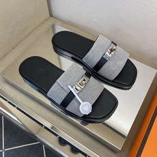 ⚠️【HEM*】⚠️高品质,顶尖工艺品⚠️男士真皮底拖鞋⚠️正码:39-45⚠最新升级款⬆⬆!🐂货!夏季 ⚠️【HEM*】⚠️高品质,顶尖工艺品⚠️男士真皮底拖鞋⚠️正码:39-45⚠最新升级款⬆⬆!🐂货!夏季