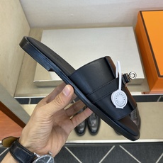 ⚠️【HEM*】⚠️高品质,顶尖工艺品⚠️男士真皮底拖鞋⚠️正码:39-45⚠最新升级款⬆⬆!🐂货!夏季 ⚠️【HEM*】⚠️高品质,顶尖工艺品⚠️男士真皮底拖鞋⚠️正码:39-45⚠最新升级款⬆⬆!🐂货!夏季