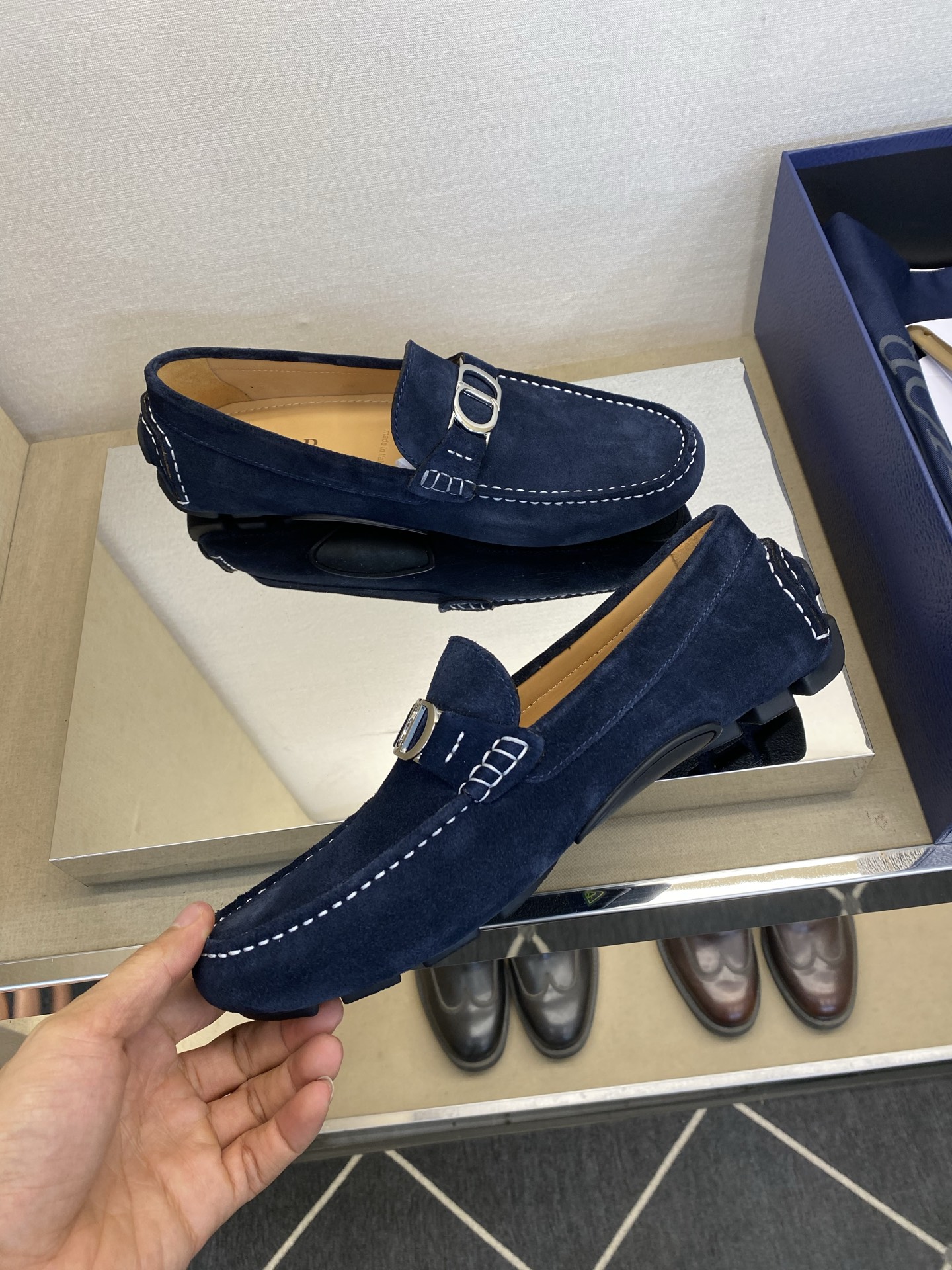 ⚠️【Dio*】⚠️驾车鞋！(豆豆款）⚠️高品质男士套脚款⚠️正码：39一44(5一10）⚠️原版粒面感