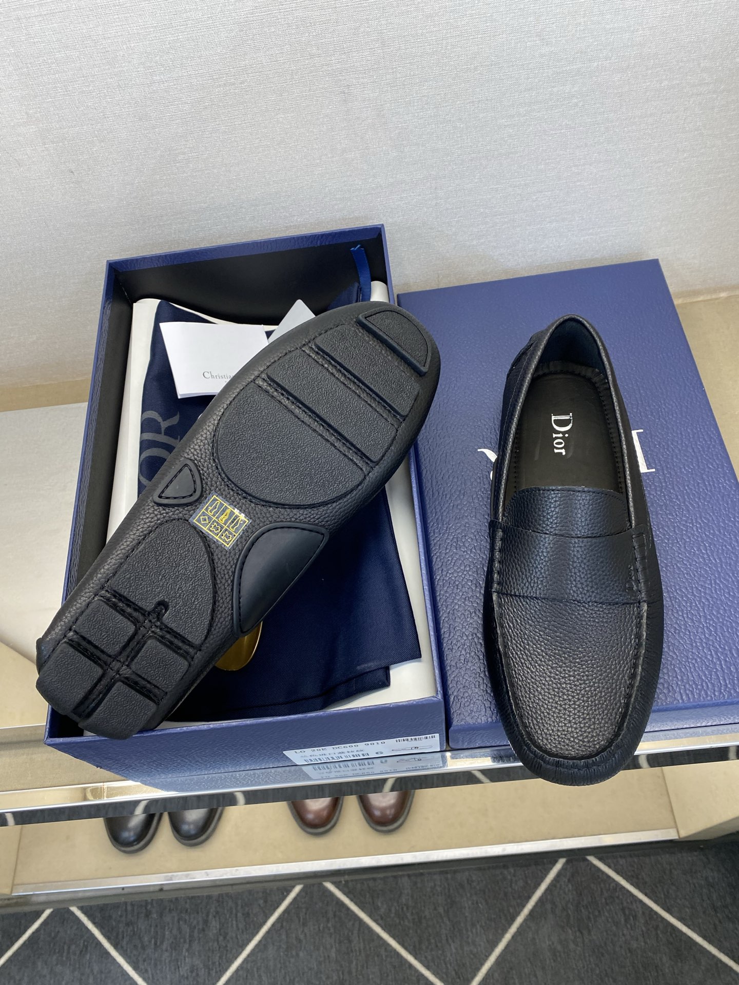 ⚠️【Dio*】⚠️驾车鞋！(豆豆款）⚠️高品质男士套脚款⚠️正码：39一44(5一10）⚠️原版粒面感