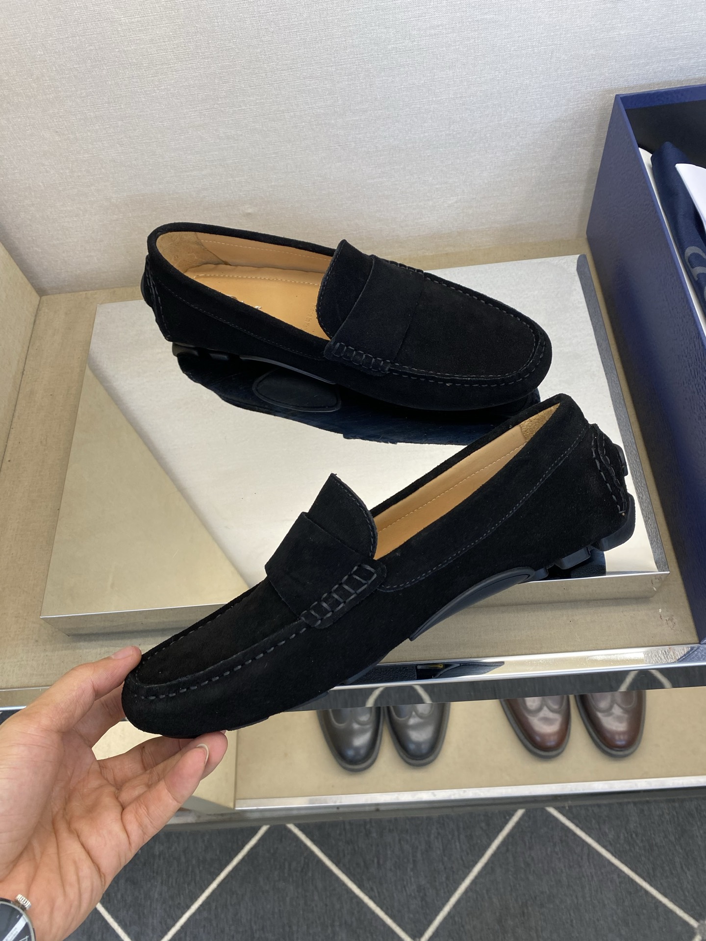 ⚠️【Dio*】⚠️驾车鞋！(豆豆款）⚠️高品质男士套脚款⚠️正码：39一44(5一10）⚠️原版粒面感