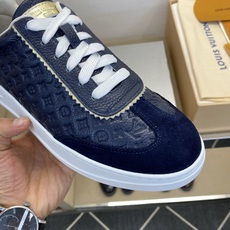 ⚠️【LO **V】⚠️高品质,顶尖工艺品⚠️男士时尚休闲鞋⚠️正码:39-44(5 -10)⚠️经典 ⚠️【LO **V】⚠️高品质,顶尖工艺品⚠️男士时尚休闲鞋⚠️正码:39-44(5 -10)⚠️经典