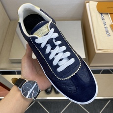 ⚠️【LO **V】⚠️高品质,顶尖工艺品⚠️男士时尚休闲鞋⚠️正码:39-44(5 -10)⚠️经典 ⚠️【LO **V】⚠️高品质,顶尖工艺品⚠️男士时尚休闲鞋⚠️正码:39-44(5 -10)⚠️经典