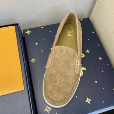 ⚠️【LO **V】⚠️高品质,顶尖工艺品⚠️男士乐福鞋⚠️正码:39-44(5 -10)⚠️经典简约 ⚠️【LO **V】⚠️高品质,顶尖工艺品⚠️男士乐福鞋⚠️正码:39-44(5 -10)⚠️经典简约