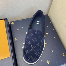 ⚠️【LO **V】⚠️高品质,顶尖工艺品⚠️男士乐福鞋⚠️正码:39-44(5 -10)⚠️经典简约 ⚠️【LO **V】⚠️高品质,顶尖工艺品⚠️男士乐福鞋⚠️正码:39-44(5 -10)⚠️经典简约
