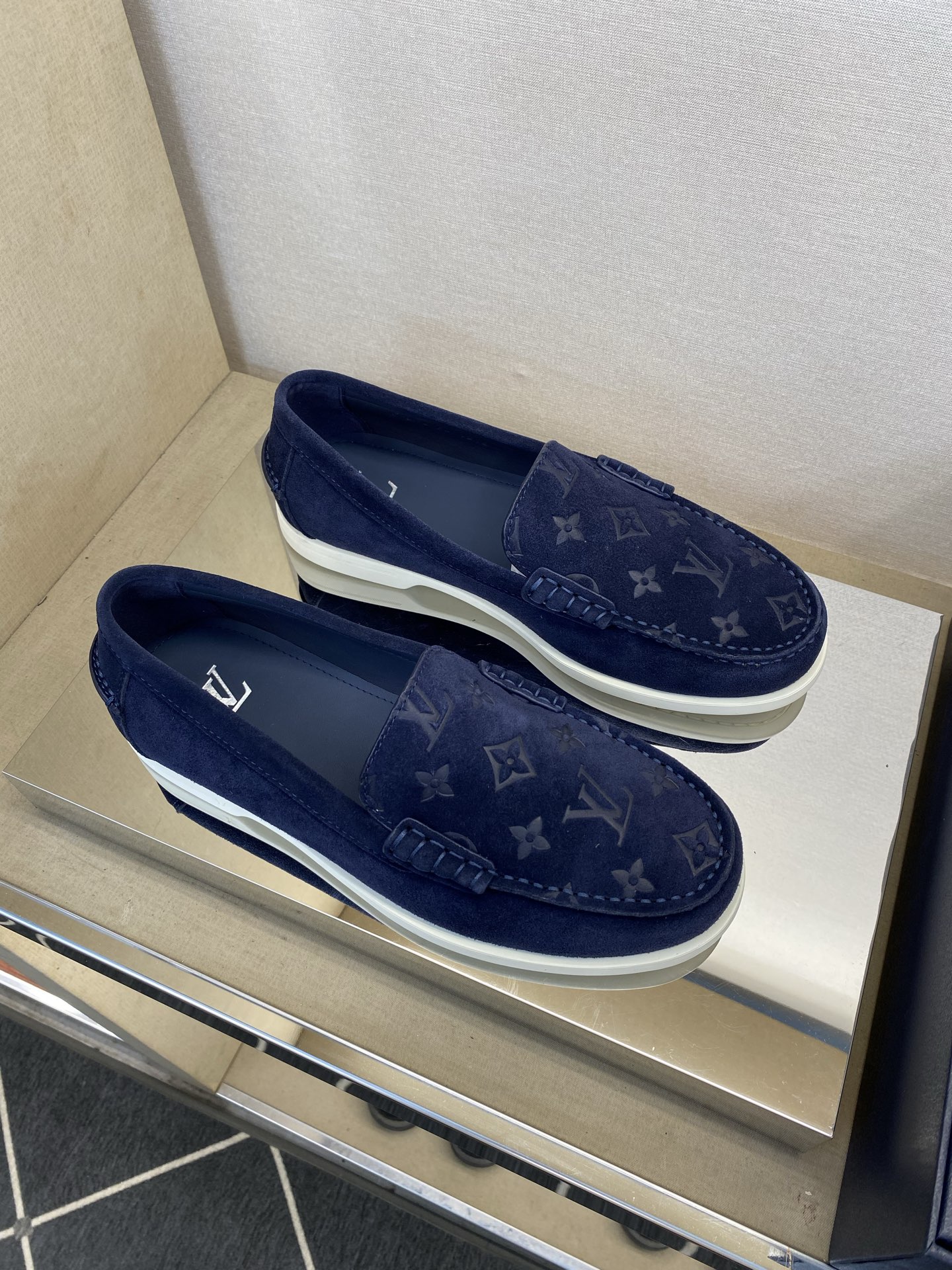 ⚠️【LO **V】⚠️高品质,顶尖工艺品⚠️男士乐福鞋⚠️正码:39-44(5 -10)⚠️经典简约 ⚠️【LO **V】⚠️高品质,顶尖工艺品⚠️男士乐福鞋⚠️正码:39-44(5 -10)⚠️经典简约