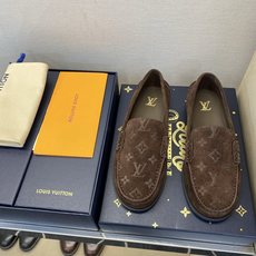 ⚠️【LO **V】⚠️高品质,顶尖工艺品⚠️男士乐福鞋⚠️正码:39-44(5 -10)⚠️经典简约 ⚠️【LO **V】⚠️高品质,顶尖工艺品⚠️男士乐福鞋⚠️正码:39-44(5 -10)⚠️经典简约