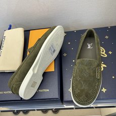 ⚠️【LO **V】⚠️高品质,顶尖工艺品⚠️男士乐福鞋⚠️正码:39-44(5 -10)⚠️经典简约 ⚠️【LO **V】⚠️高品质,顶尖工艺品⚠️男士乐福鞋⚠️正码:39-44(5 -10)⚠️经典简约
